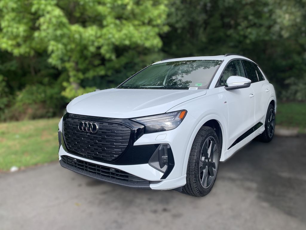 Thumbnail: 2025 Audi Q4 e-tron - 3