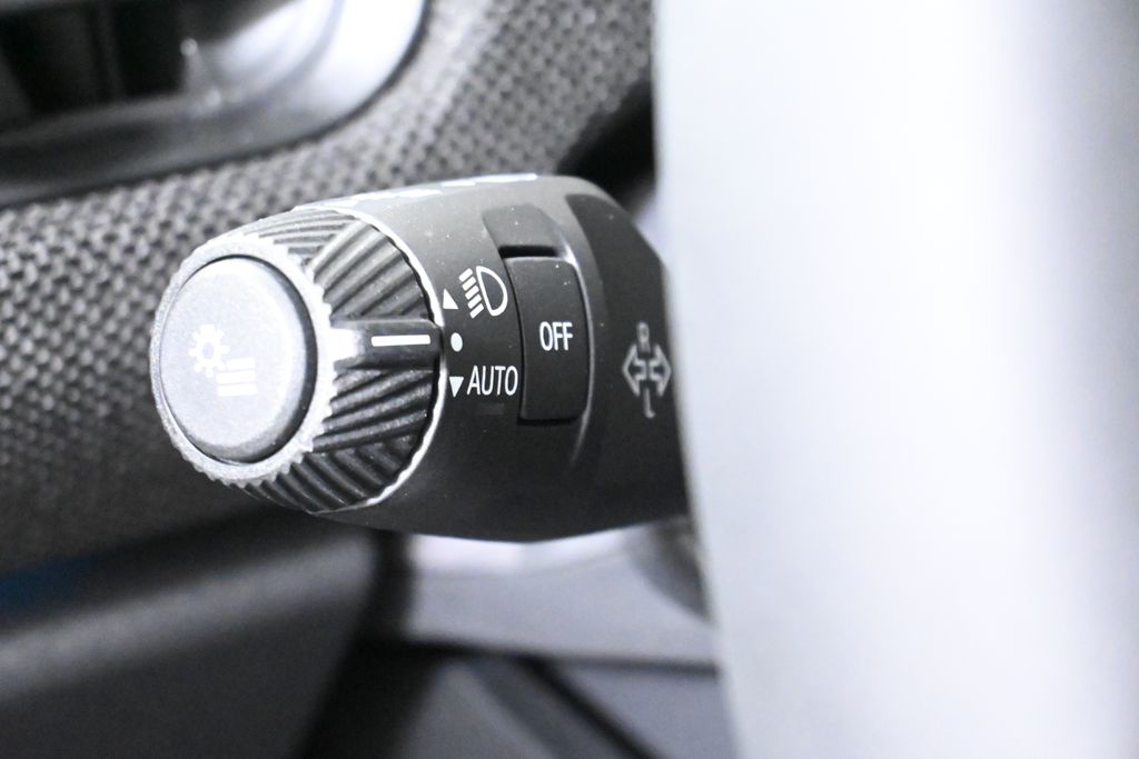 Thumbnail: 2026 MINI Cooper - 25