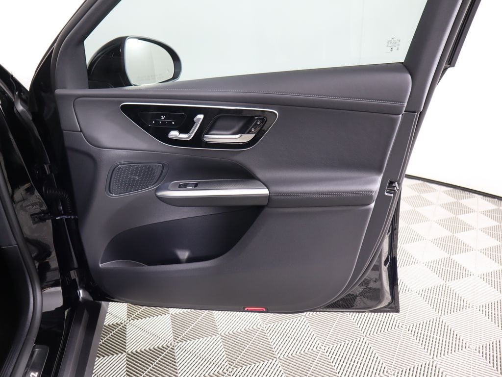 Thumbnail: 2026 Mercedes-Benz GLC - 27