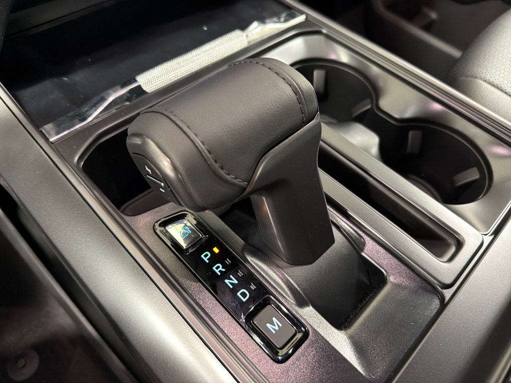 New 2026 Silver Ford Lariat image 27