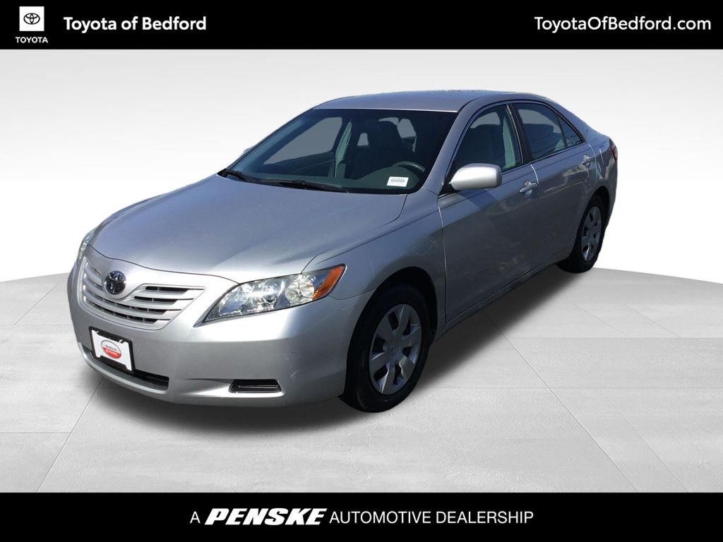 2009 Toyota Camry LE Hero Image