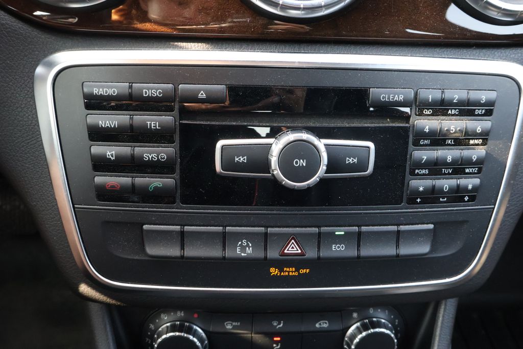 2014 Mercedes-Benz CLA 250 23
