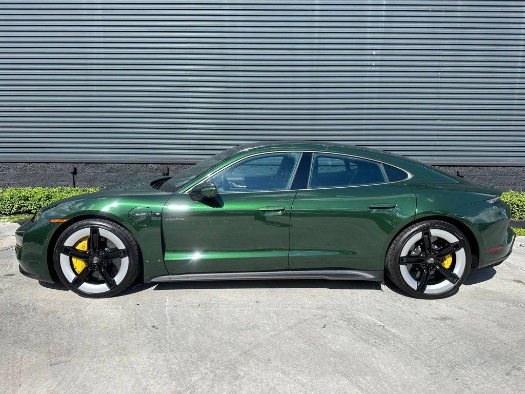 Thumbnail: 2025 Porsche Taycan - 2