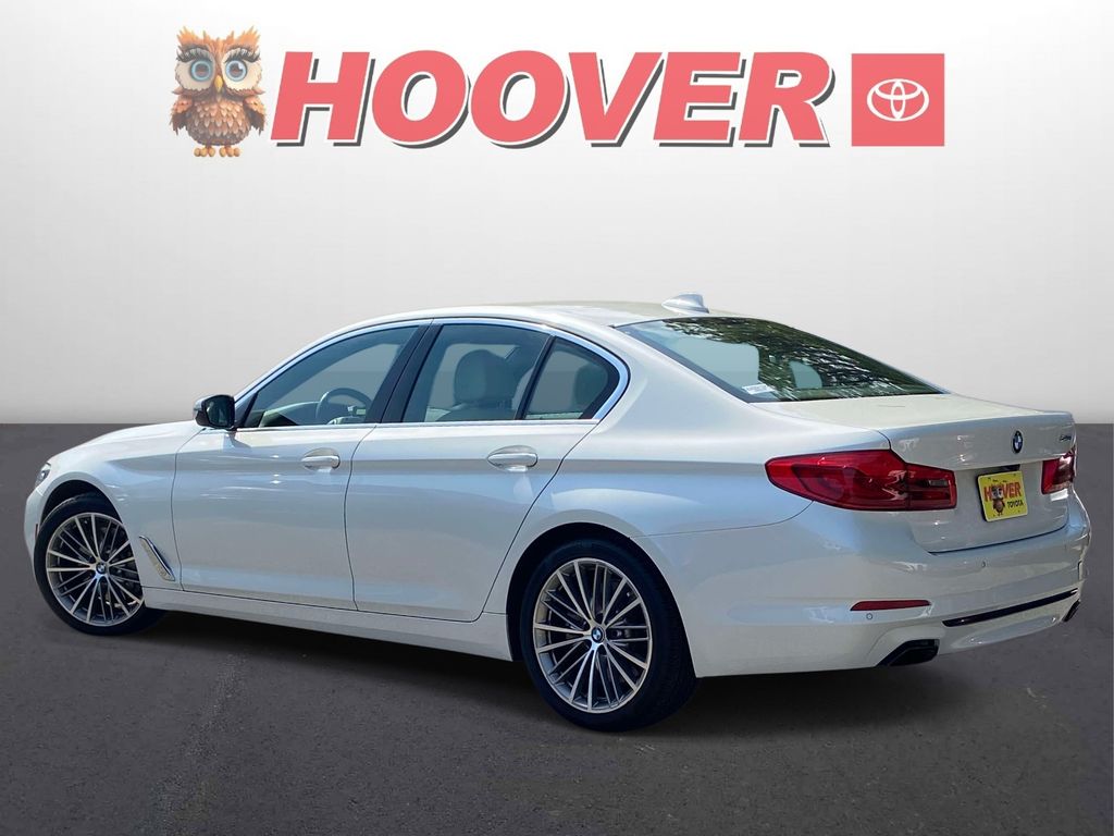 Used 2019 White BMW 540i image 5