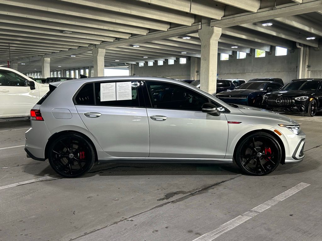 Used 2024 Reflex Silver Volkswagen SE image 6