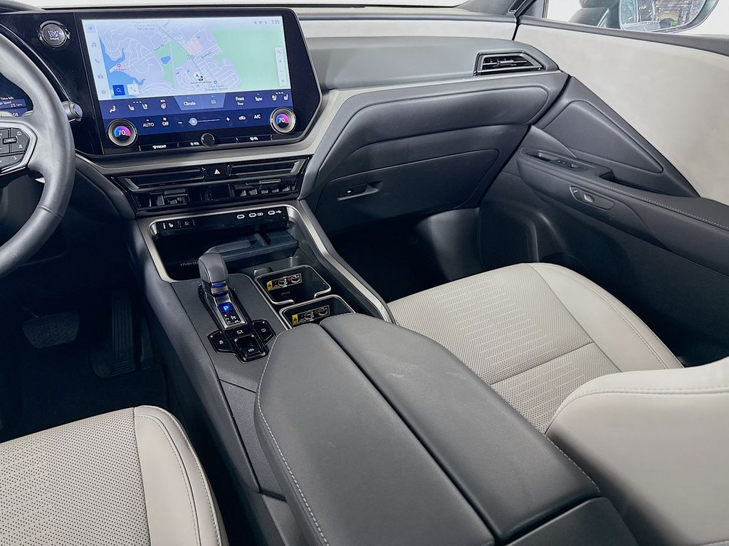 Thumbnail: 2025 Lexus TX - 25