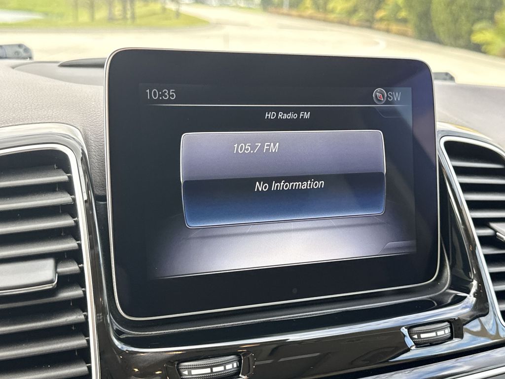 Thumbnail: 2018 Mercedes-Benz GLE - 23