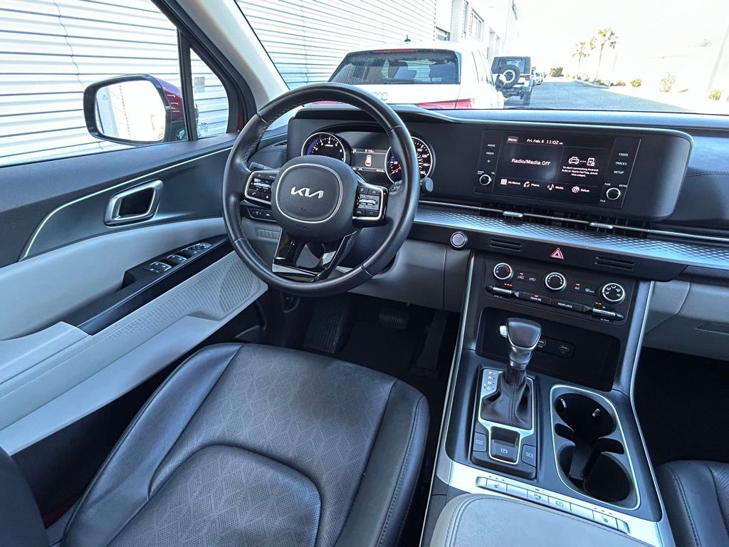 Used 2024 Red Kia LX image 11