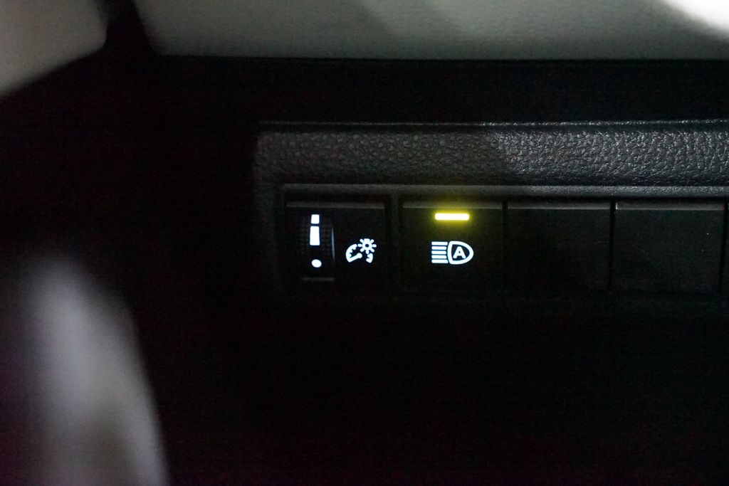 Thumbnail: 2024 Toyota Corolla - 22