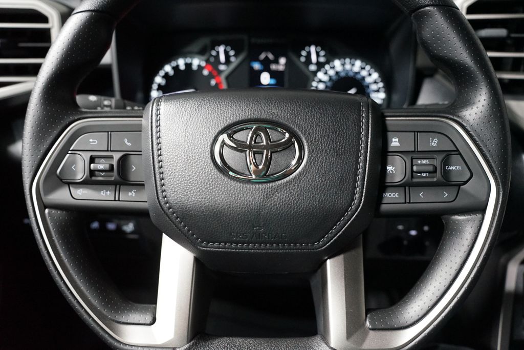 Thumbnail: 2025 Toyota Tundra - 13