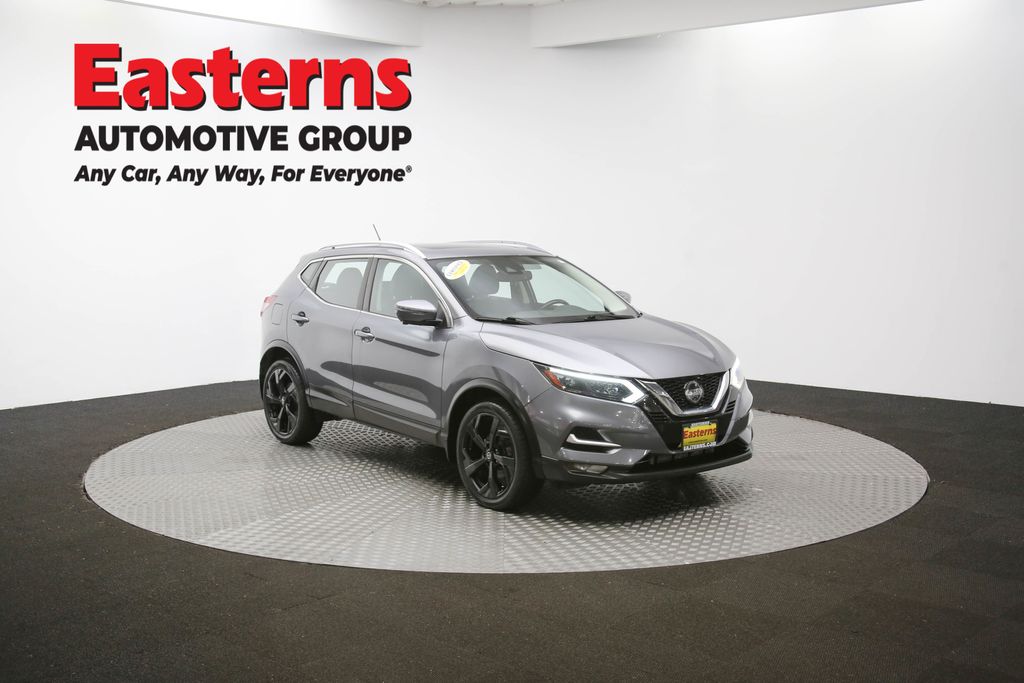 Used 2020 Gray Nissan SL image 52