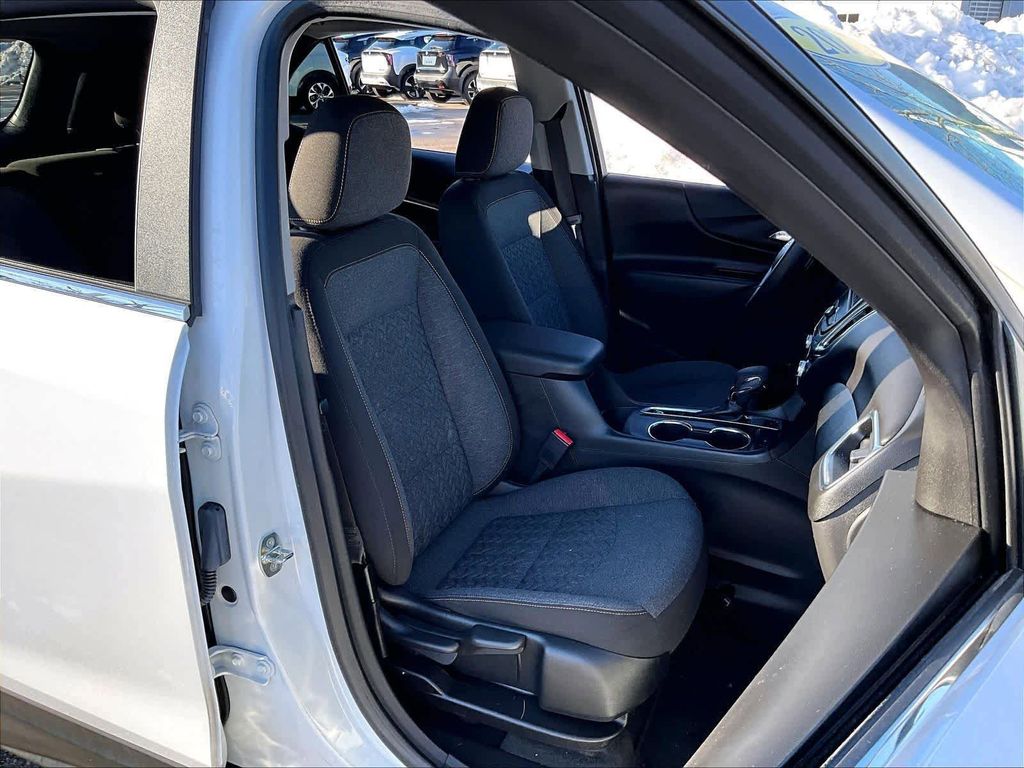 2023 Chevrolet Equinox — photo 17