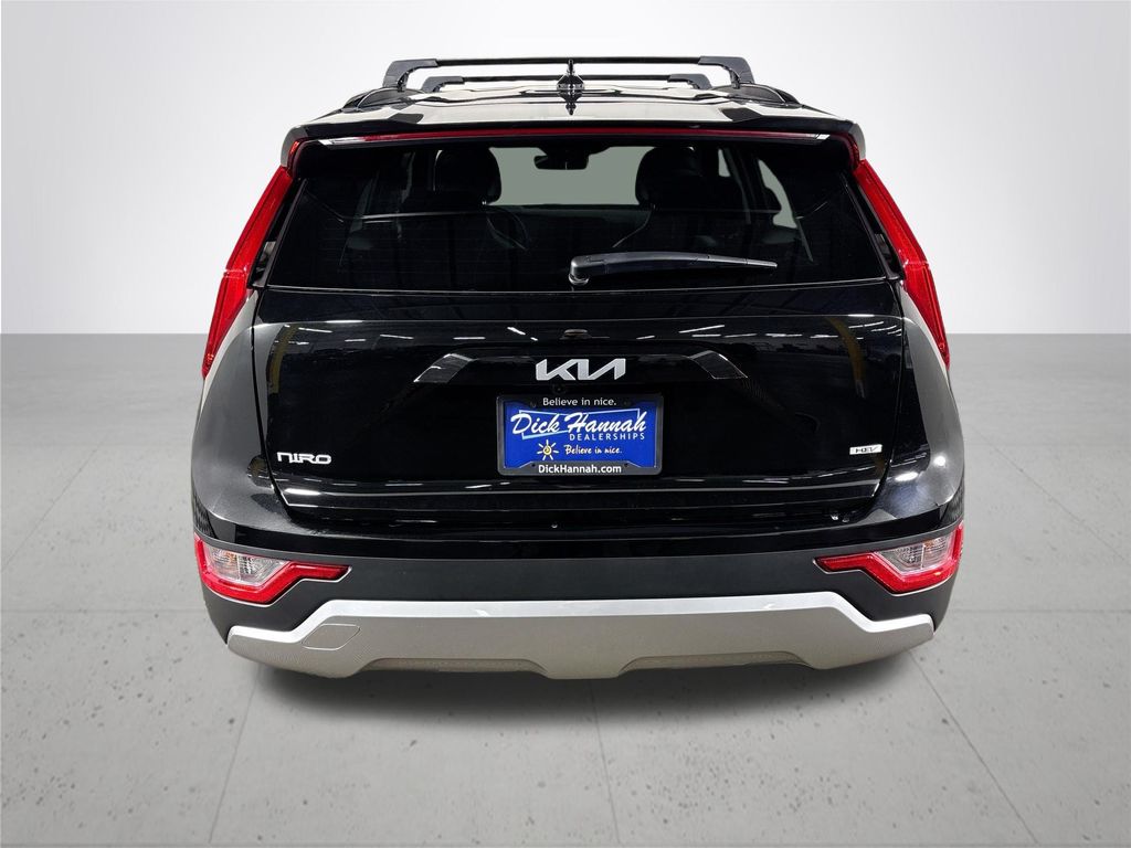 2024 Kia Niro LX