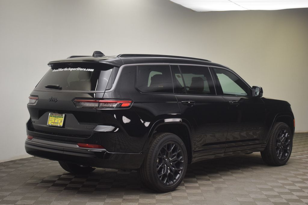 new 2026 Jeep Grand Cherokee L car, priced at $62,321