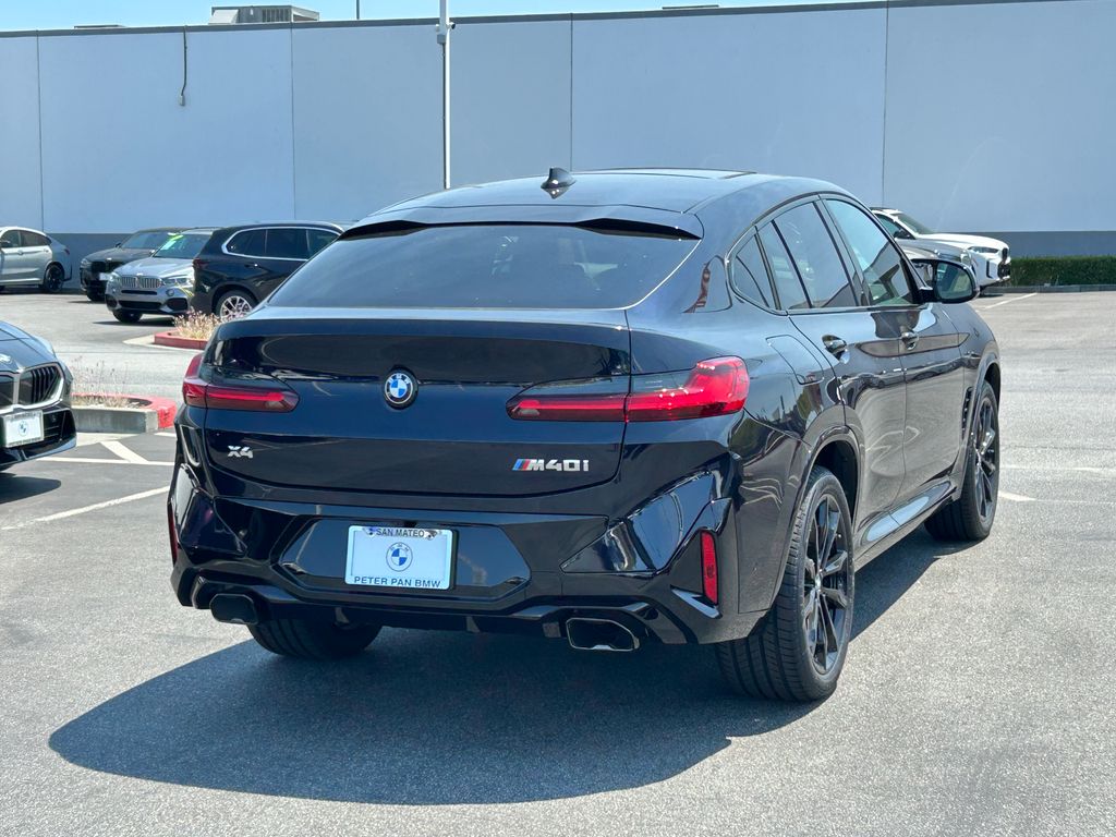 Thumbnail: 2025 BMW X4 - 5