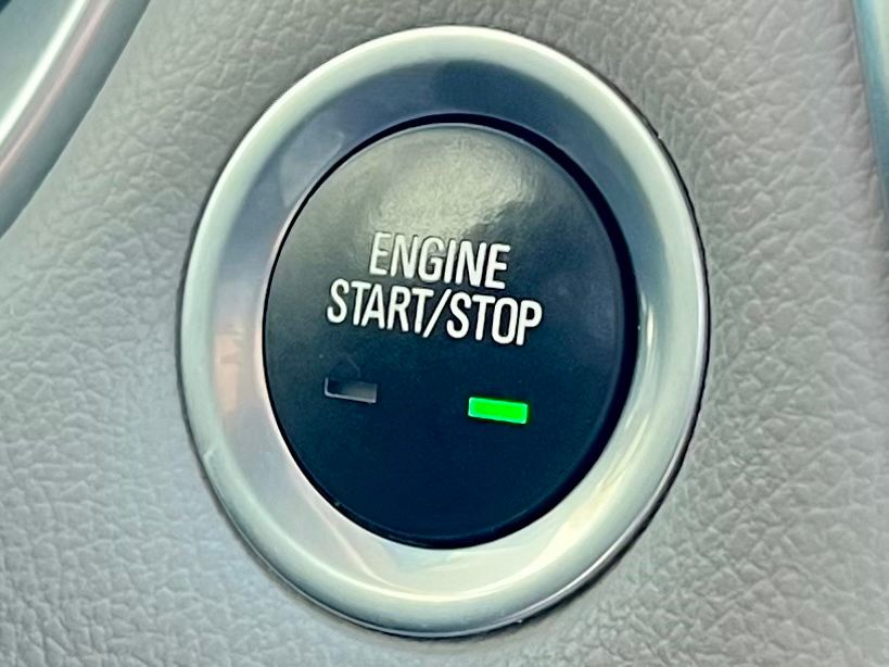 2021 Chevrolet Traverse LT Leather photo