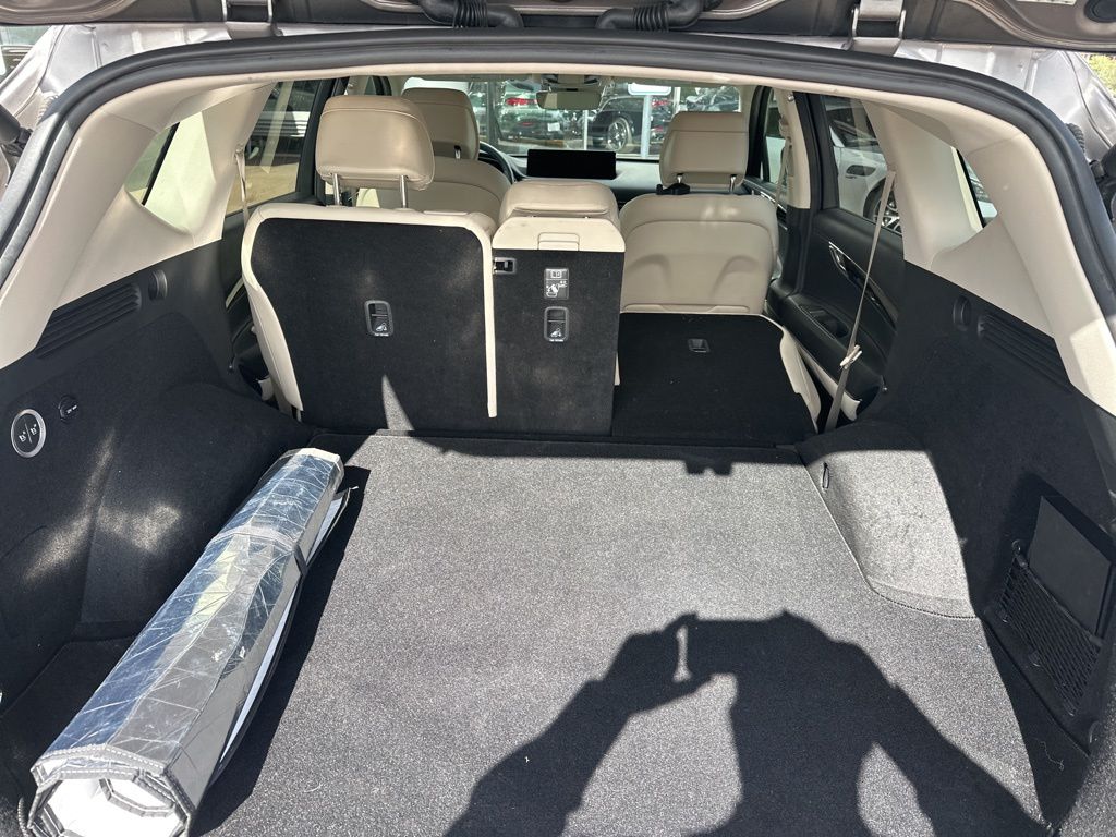 Thumbnail: 2021 Genesis GV80 - 6