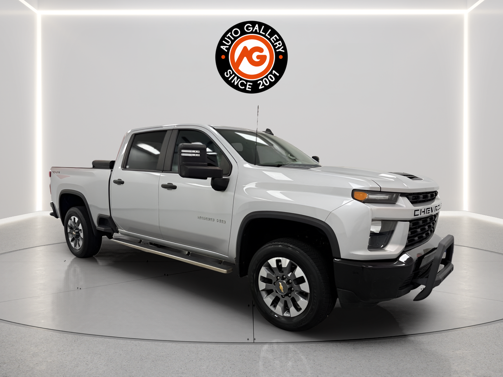 Silver Ice Metallic 2022 Chevrolet Silverado 2500HD Pickup Truck Four-Wheel Drive 6-Speed Automatic
