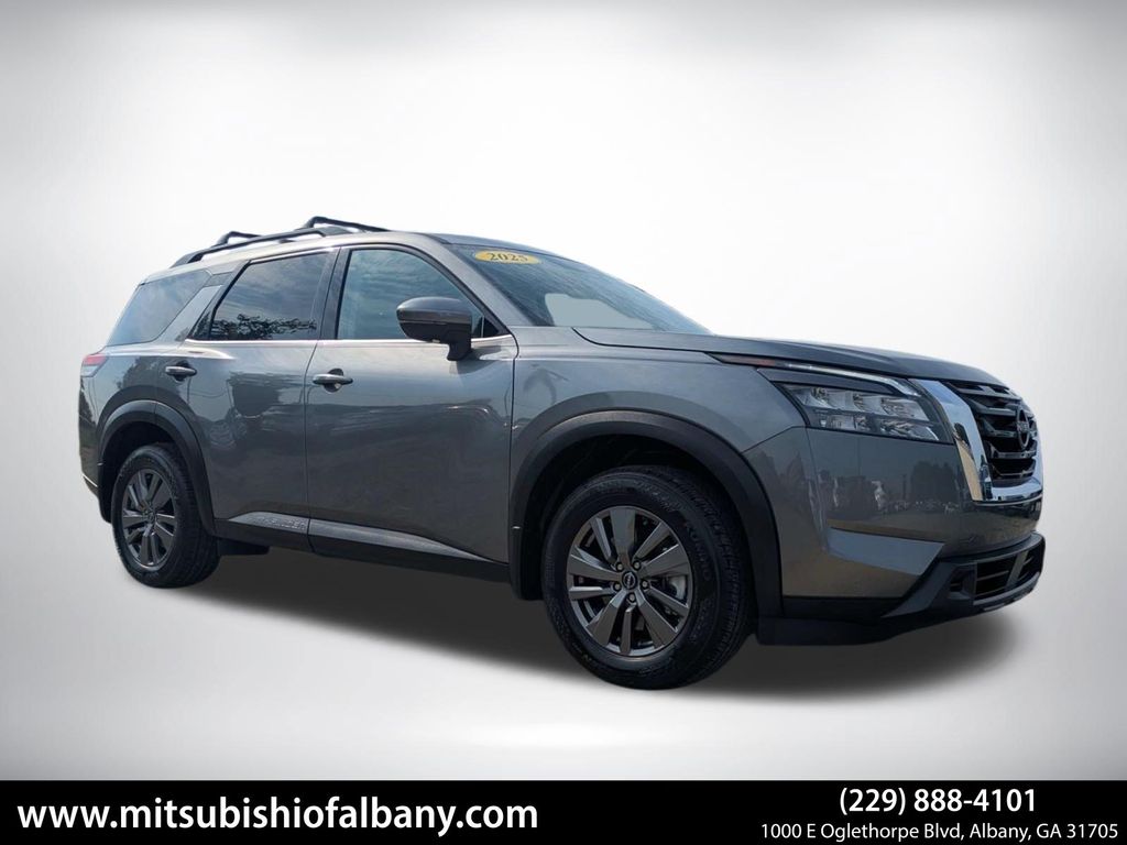 2025 Nissan Pathfinder SV FWD