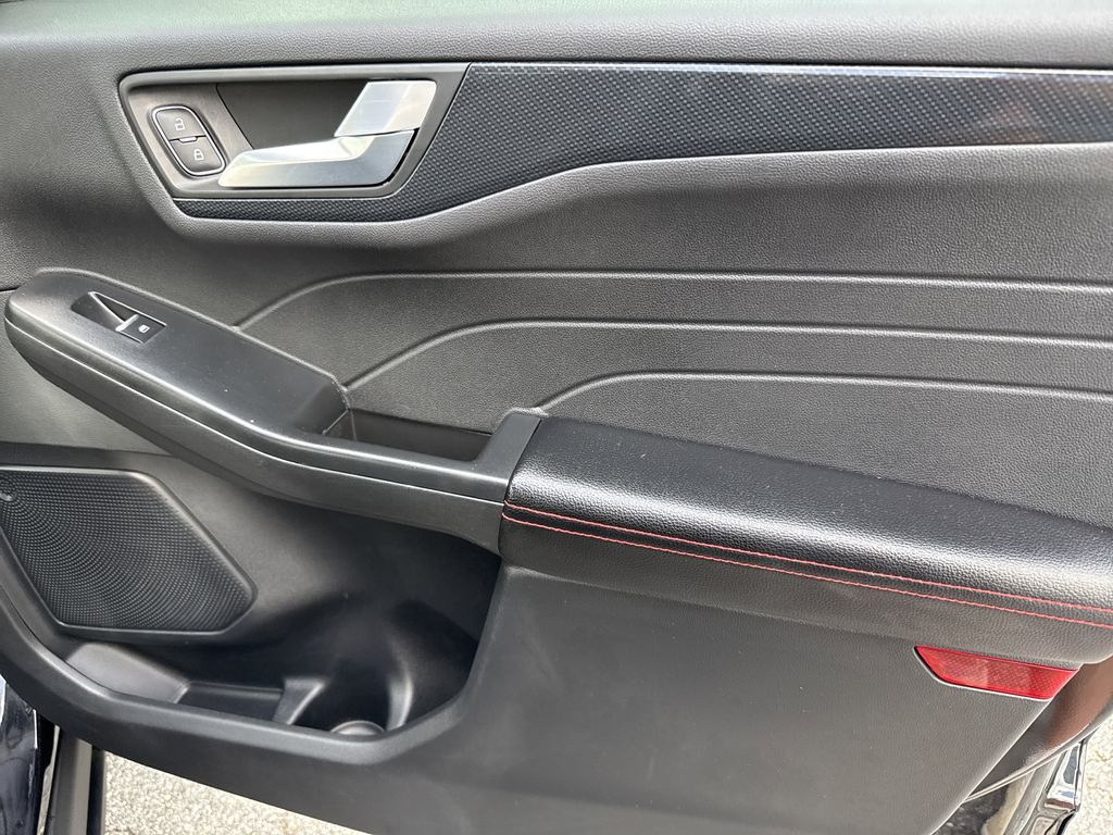 Used 2025 Ford Escape Hybrid SUV