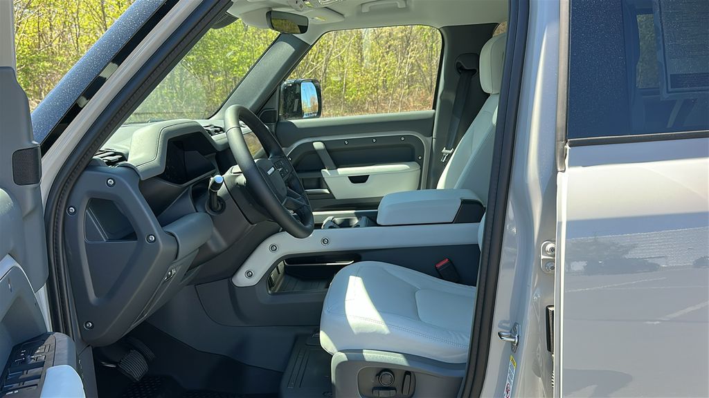 new 2026 Land Rover Defender 110 car, priced at $89,905