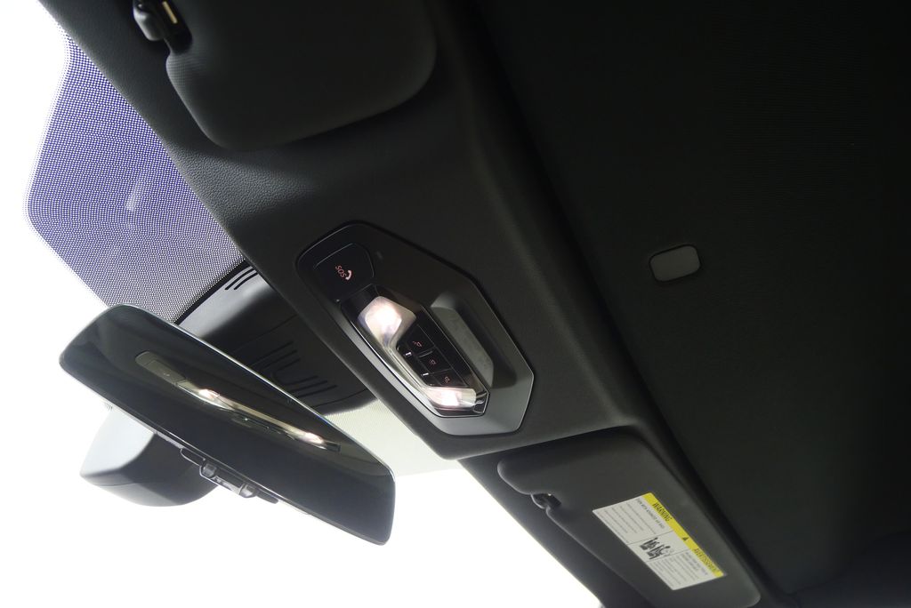 Thumbnail: 2025 BMW 4 Series - 21