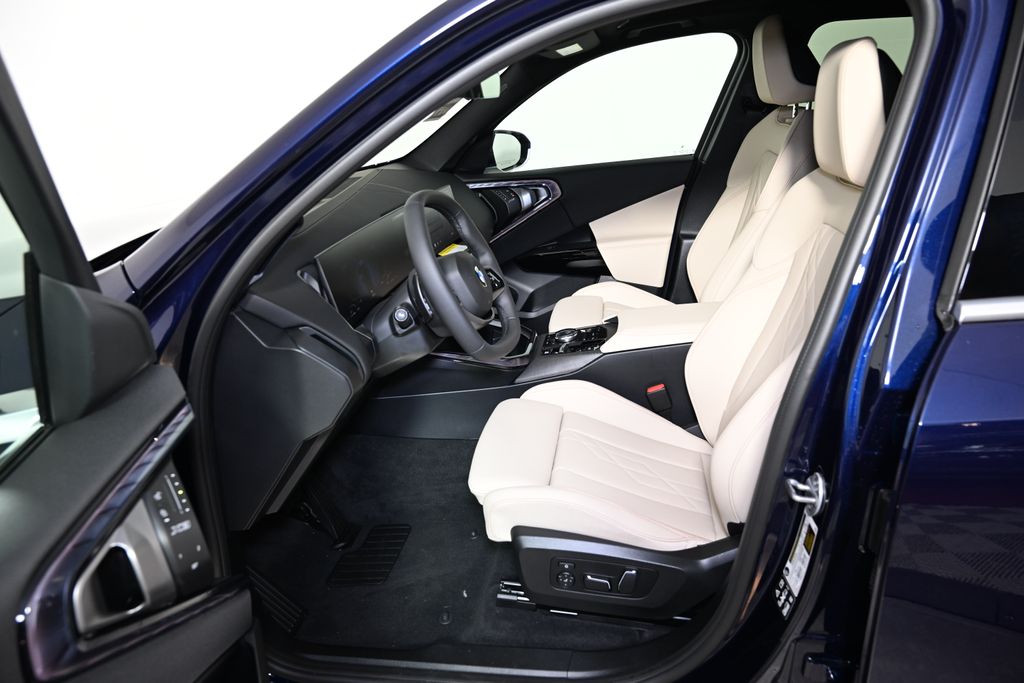 Thumbnail: 2026 BMW X3 - 14