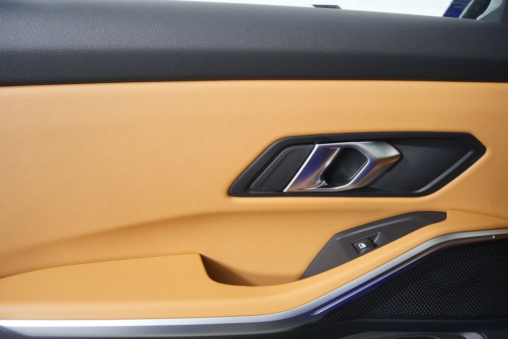 Thumbnail: 2026 BMW 3 Series - 13
