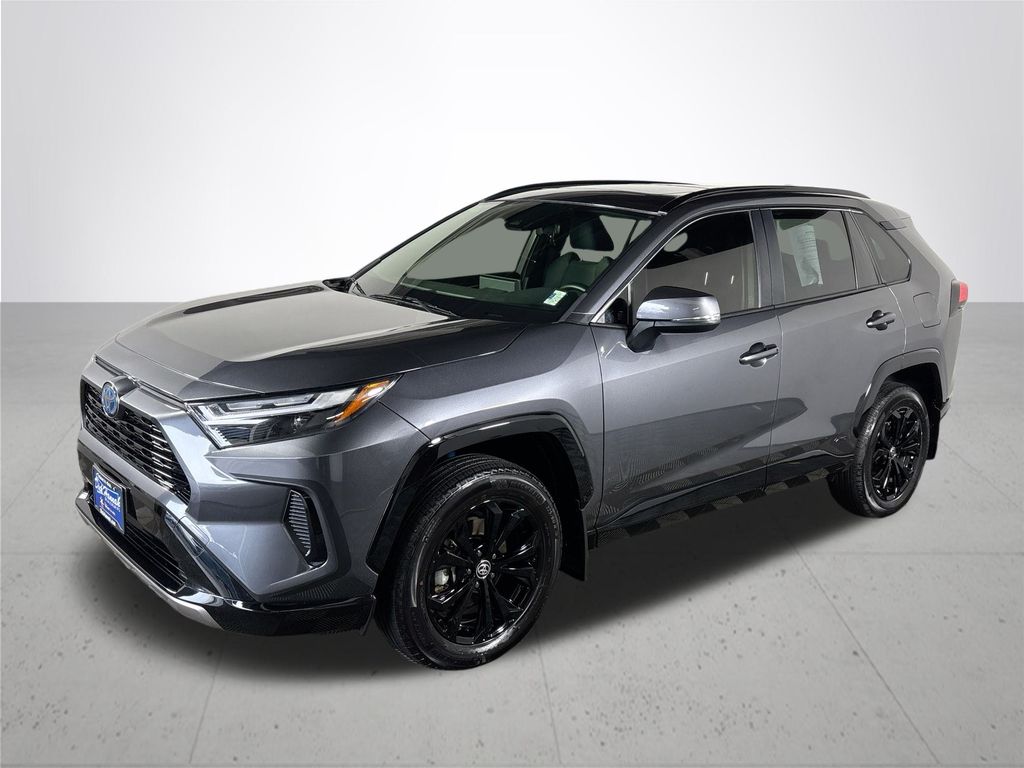 2022 Toyota RAV4 Hybrid SE
