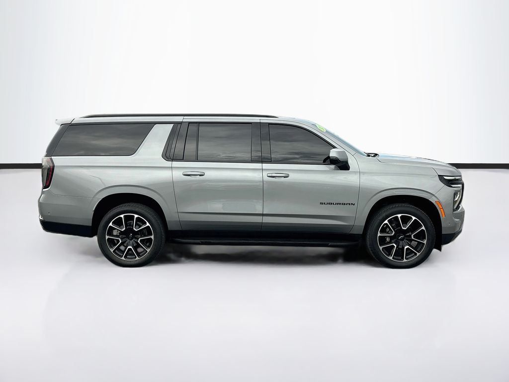 Thumbnail: 2025 Chevrolet Suburban - 4