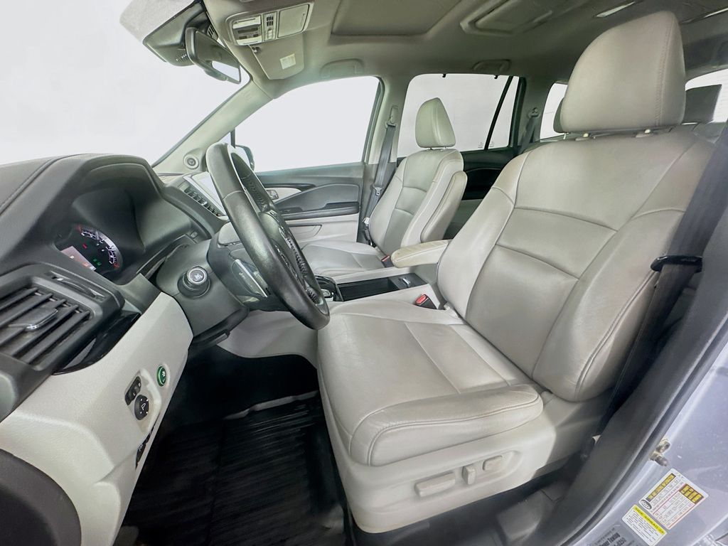 Used Car 2016 Honda Pilot  Touring For Sale Under $12,000 In Austin, Texas