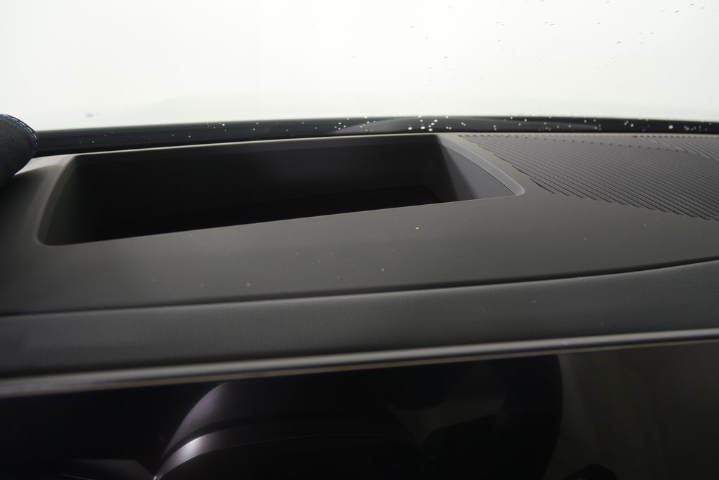 Thumbnail: 2026 BMW i5 - 18