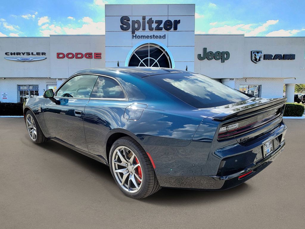 New 2025 Dodge Charger R/T Scat Pack 2D Coupe in Elyria #E25HO115