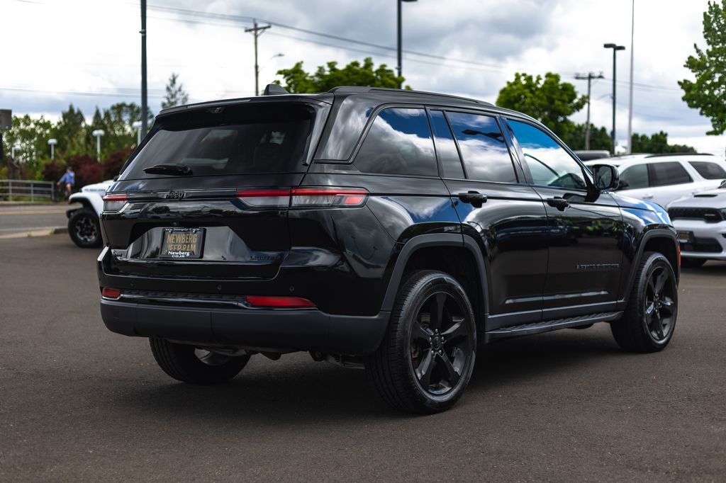 2024 Jeep Grand Cherokee Limited thumbnail 10