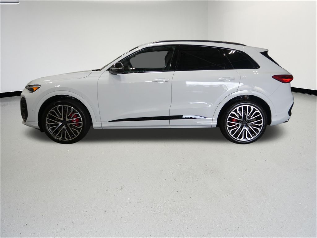 Thumbnail: 2026 Audi SQ5 - 2