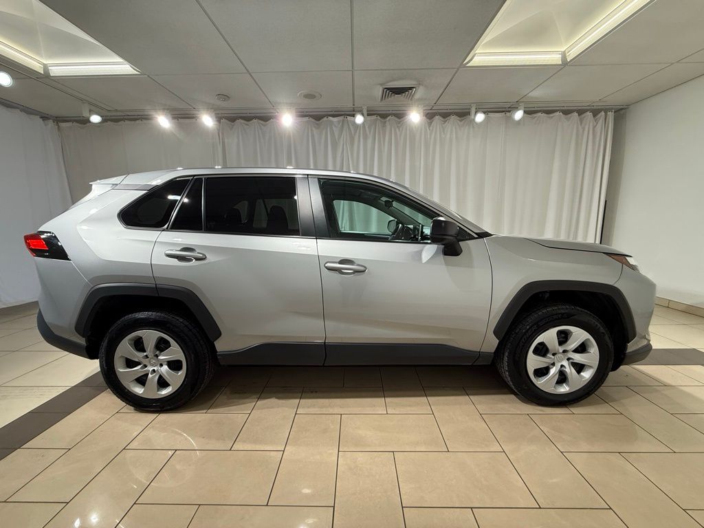 Thumbnail: 2024 Toyota RAV4 - 6