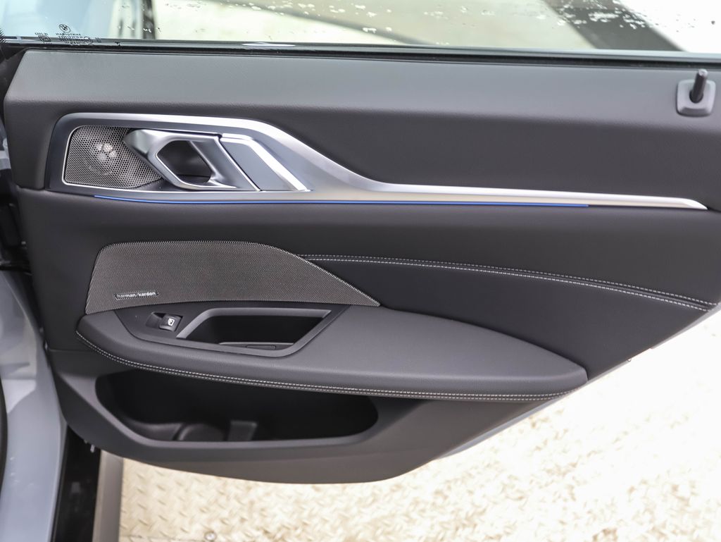 Thumbnail: 2026 BMW i4 - 25