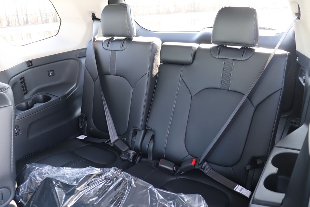 Thumbnail: 2025 Honda Pilot - 13