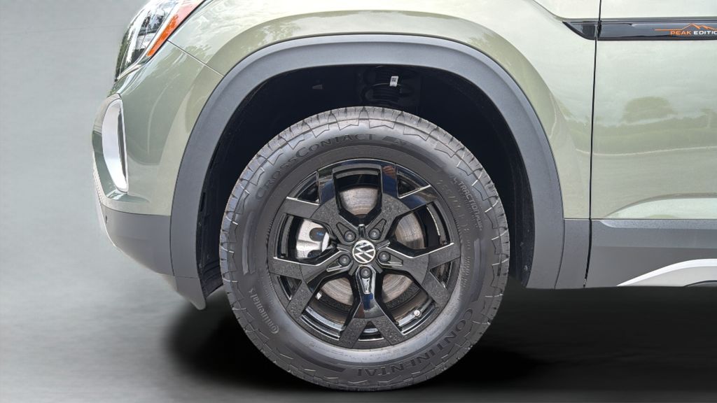 New 2026 Green Volkswagen 2.0T Peak Edition image 39