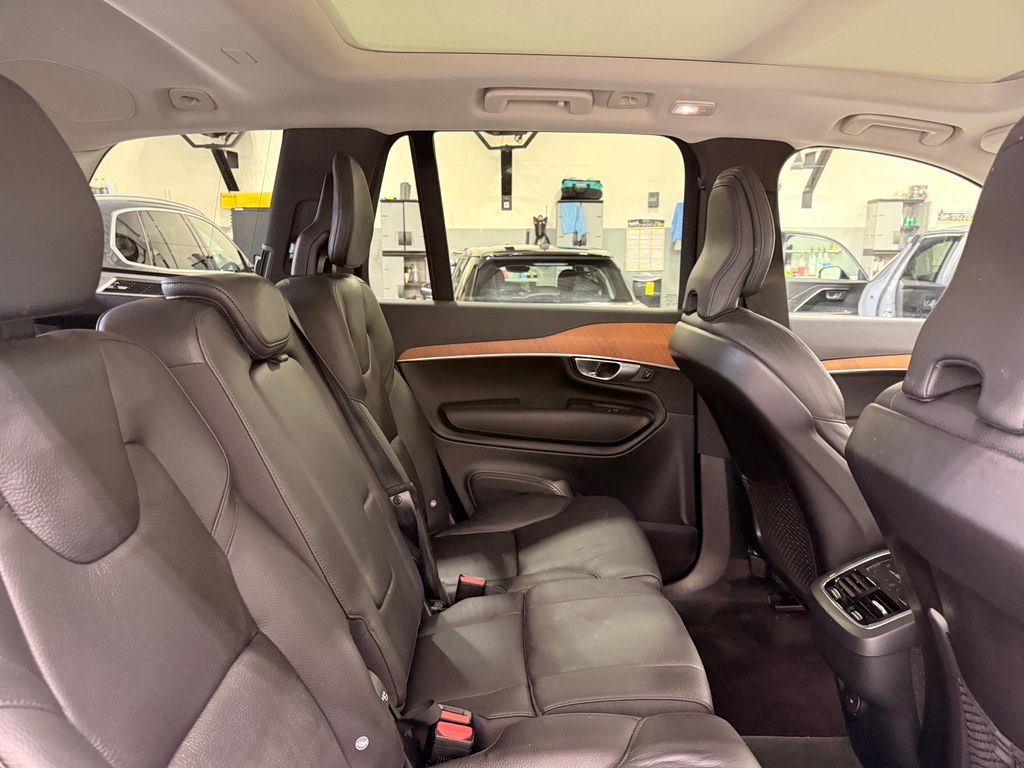 Thumbnail: 2023 Volvo XC90 - 27