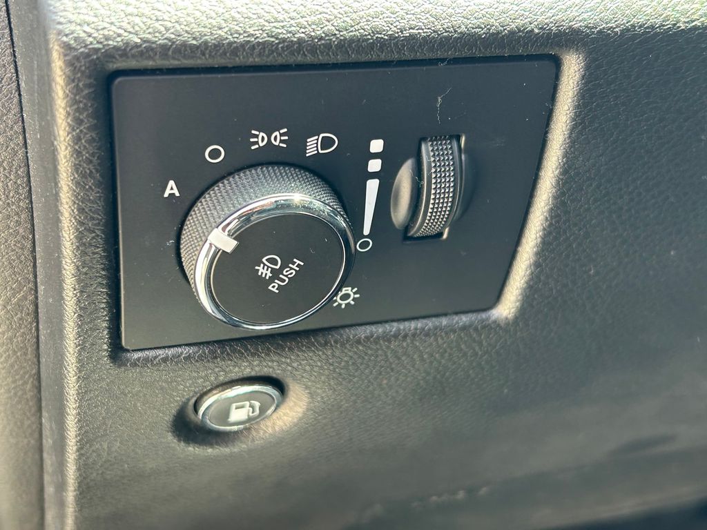 Used 2021 Jeep Grand Cherokee SUV