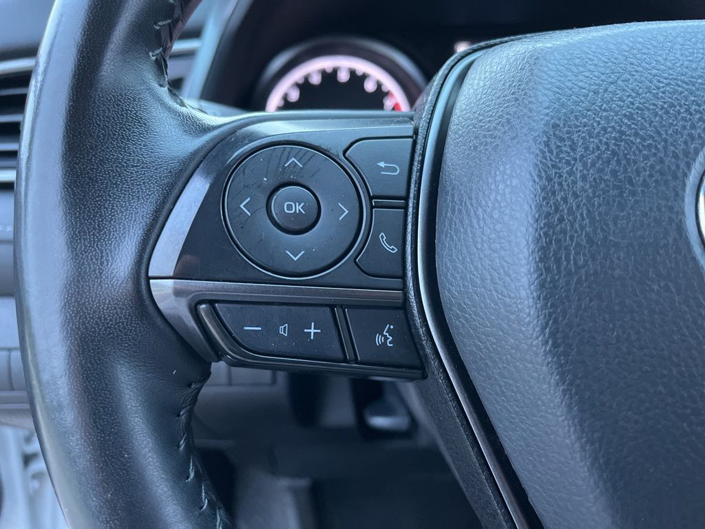 2023 Toyota Camry SE 19