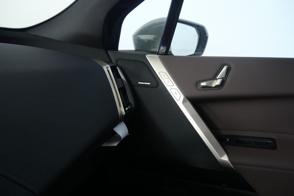 2026 BMW iX  26