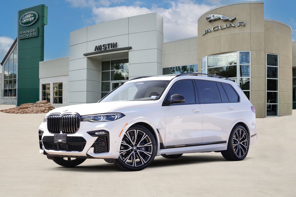 2022 BMW X7 M50i AWD