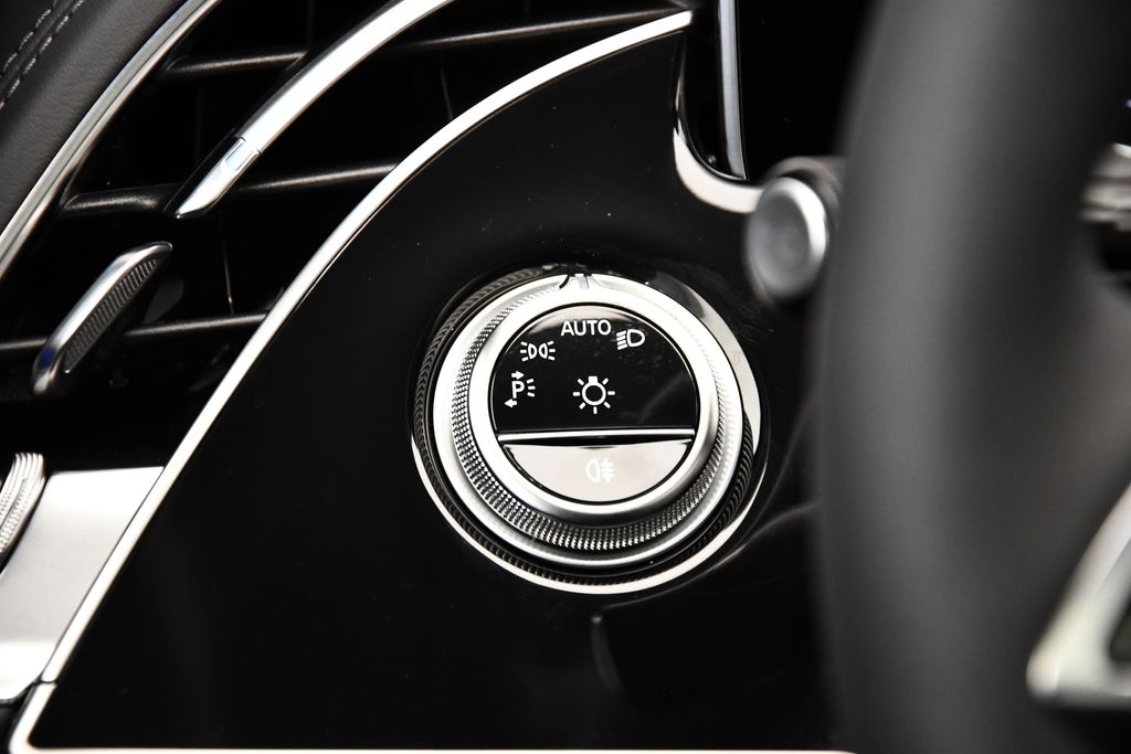 2025 Mercedes-Benz E-Class E 350 21