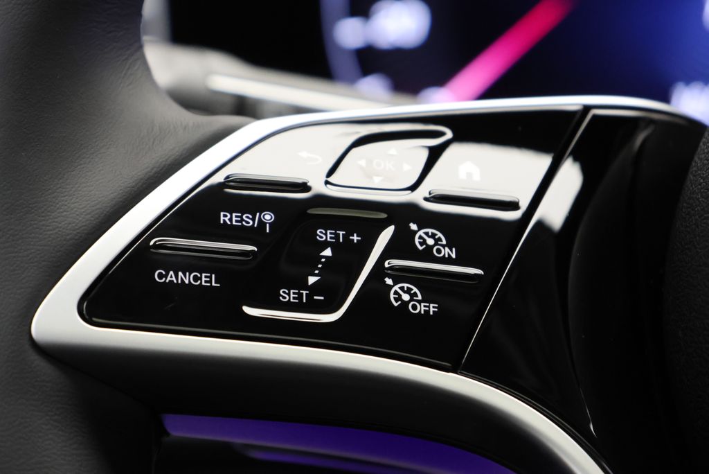 Thumbnail: 2026 Mercedes-Benz GLE - 21