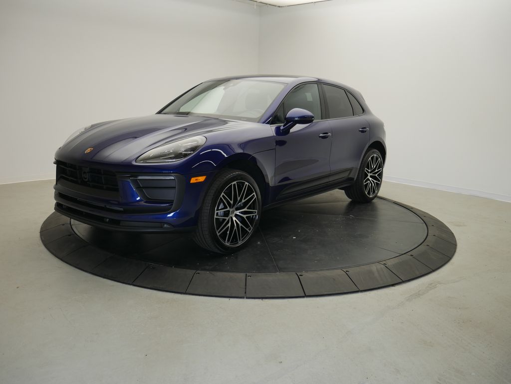 Thumbnail: 2026 Porsche Macan - 1