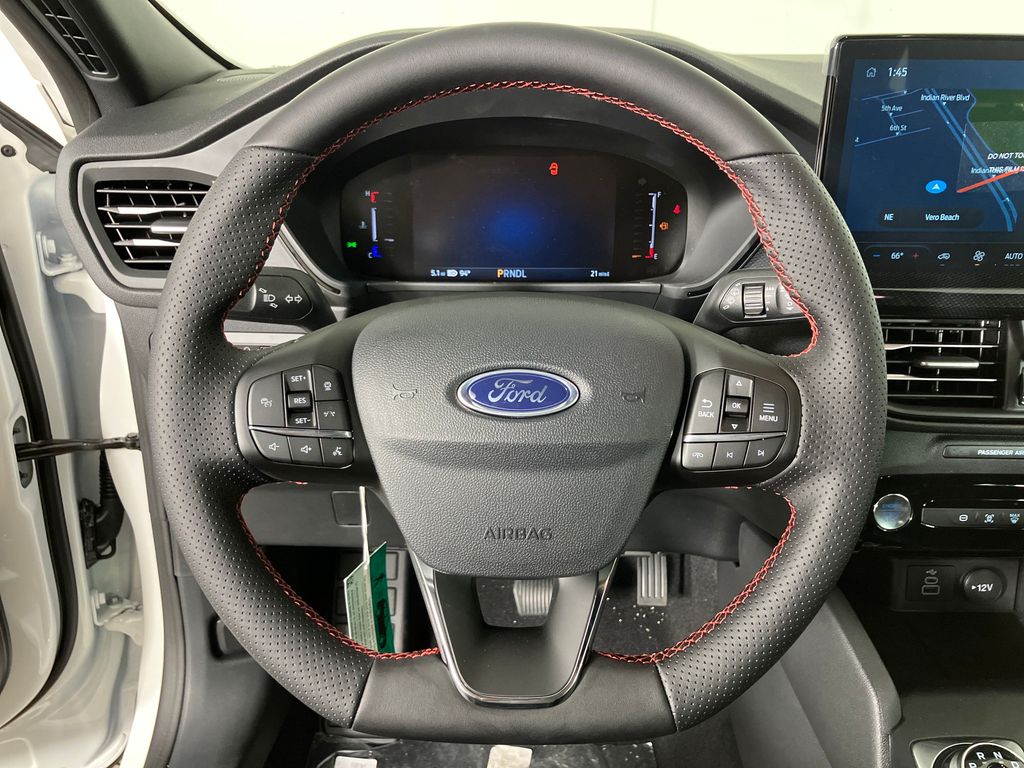 2025 Ford Escape ST-Line photo 11