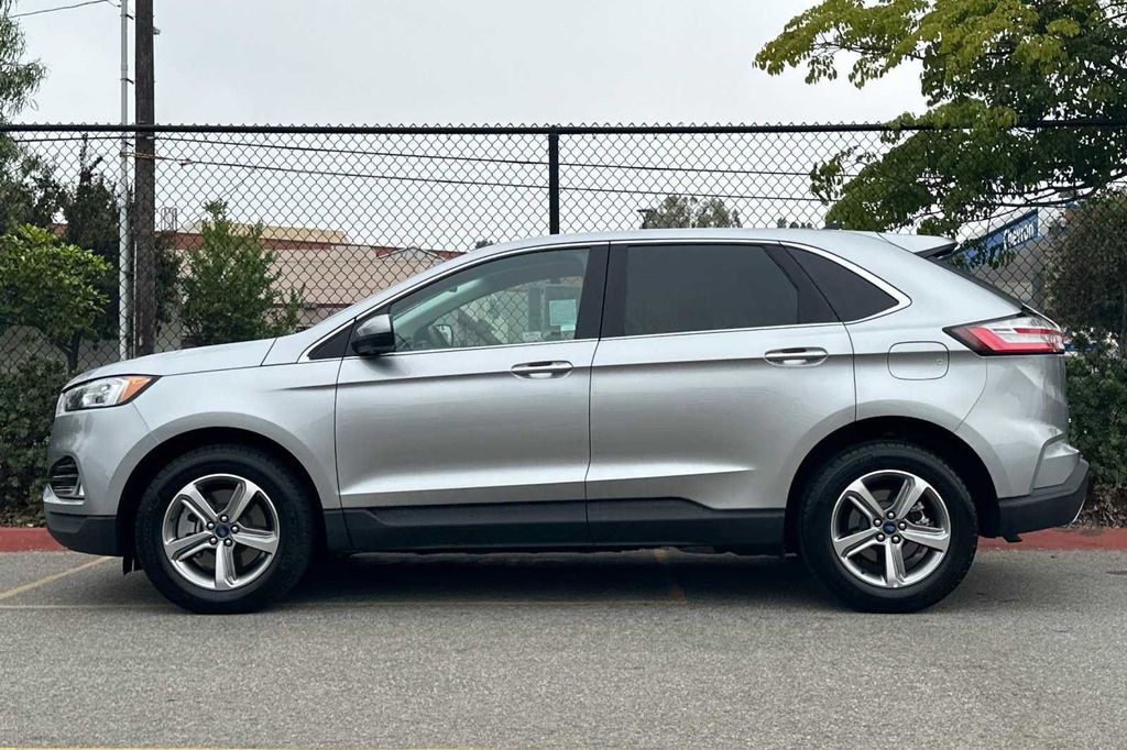 2021 Ford Edge SEL 9