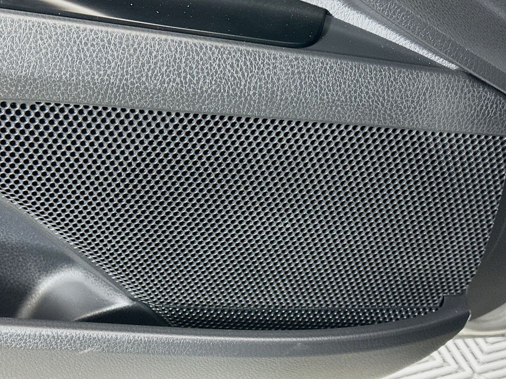 Thumbnail: 2025 Toyota Camry - 19